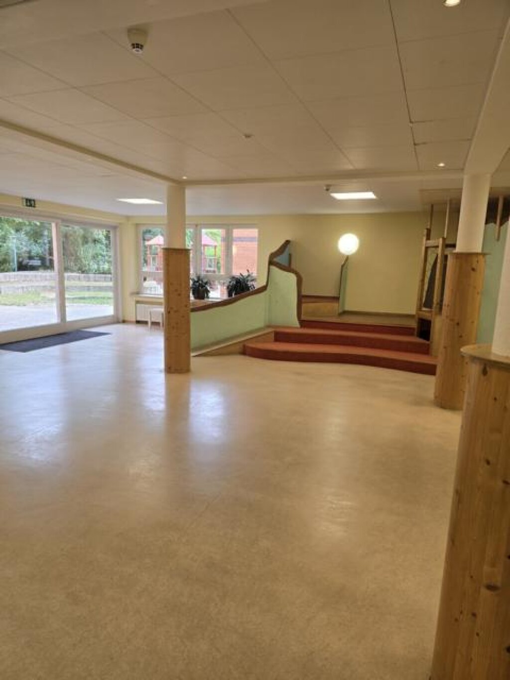 Hallenbereich unten der Kita Von-Halem-Straße der AWO Hamburg.